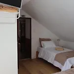 Rosa Hostel São Pedro de Muel