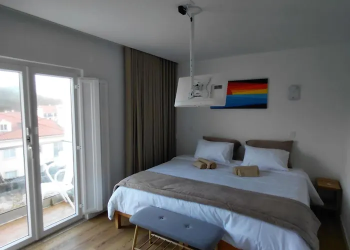 Rosa Ostello São Pedro de Muel