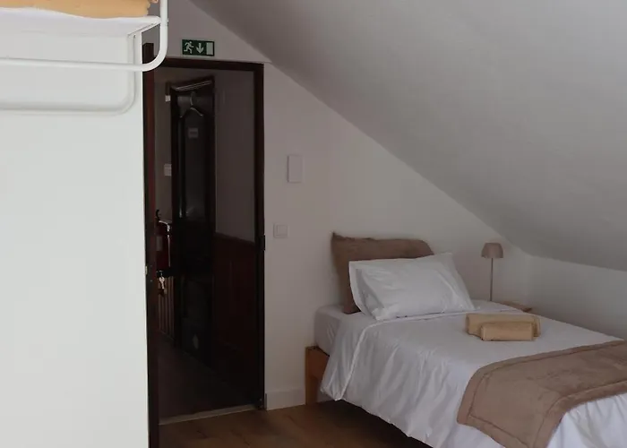 Rosa Ostello São Pedro de Muel